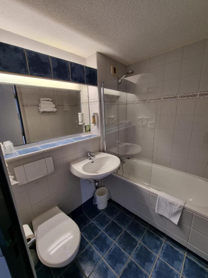 Hotel Restaurant Le Relais - Pau Nord Lons Dış mekan fotoğraf