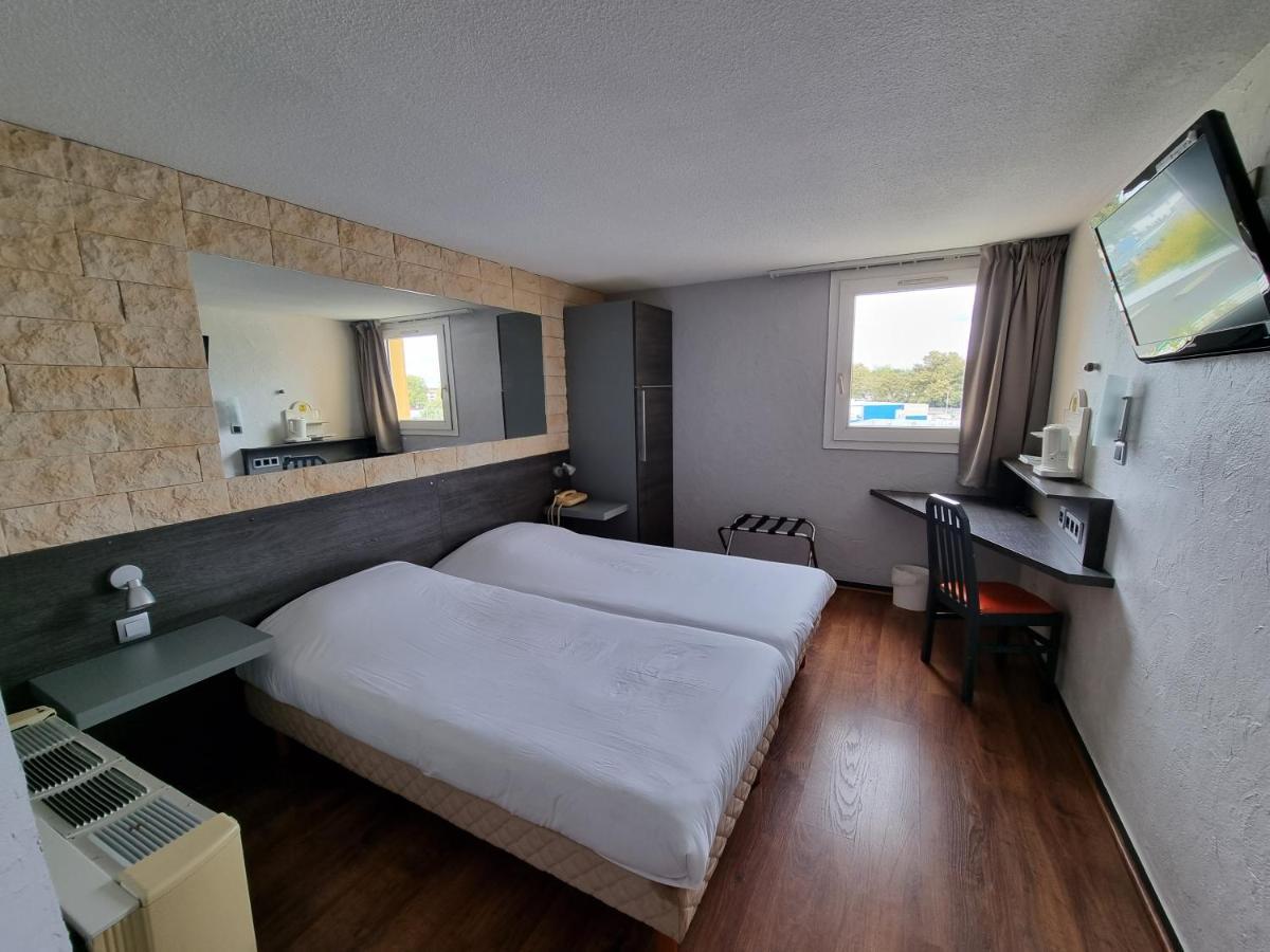 Hotel Restaurant Le Relais - Pau Nord Lons Dış mekan fotoğraf